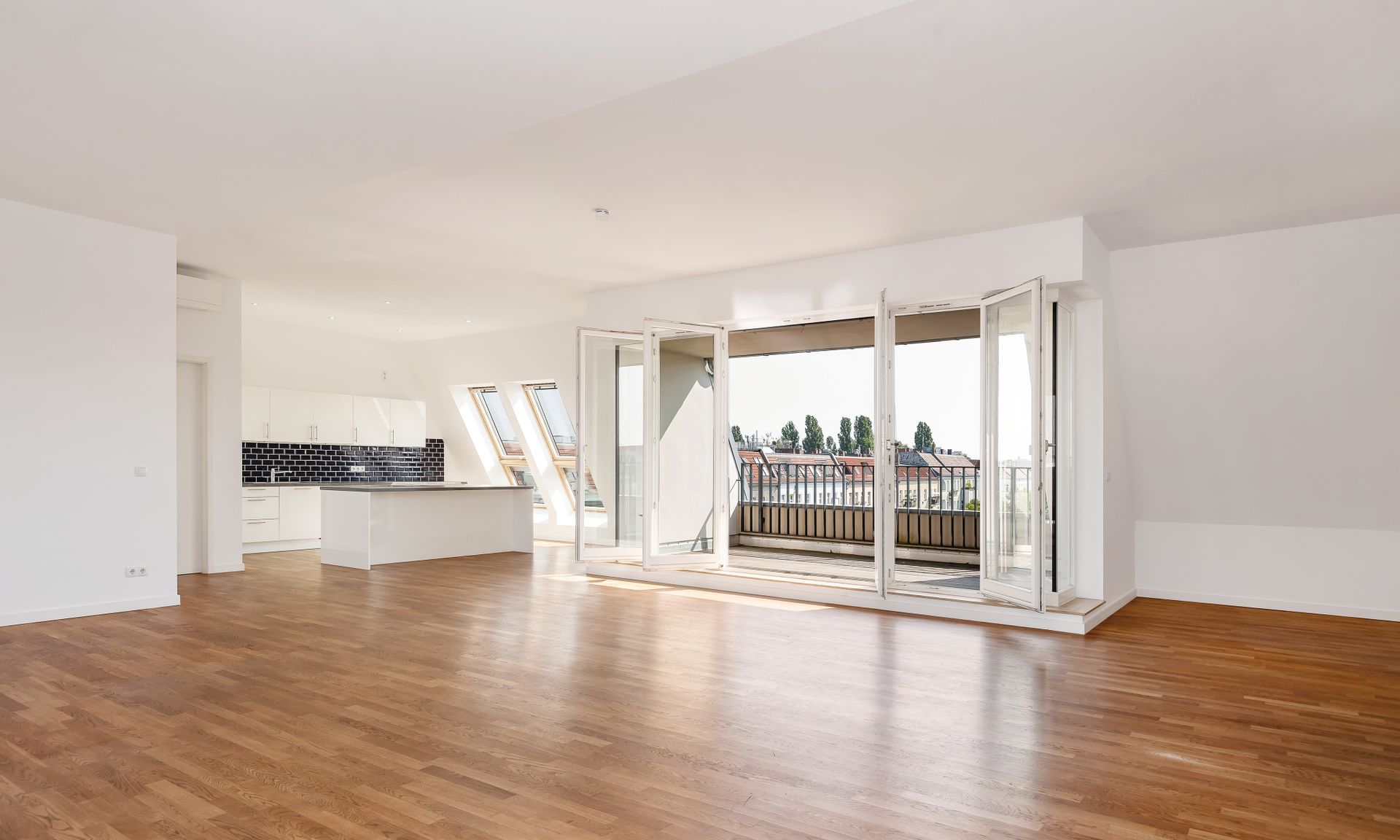 Offenes Wohnerlebnis im Dachgeschoss mit Blick auf den Boxi