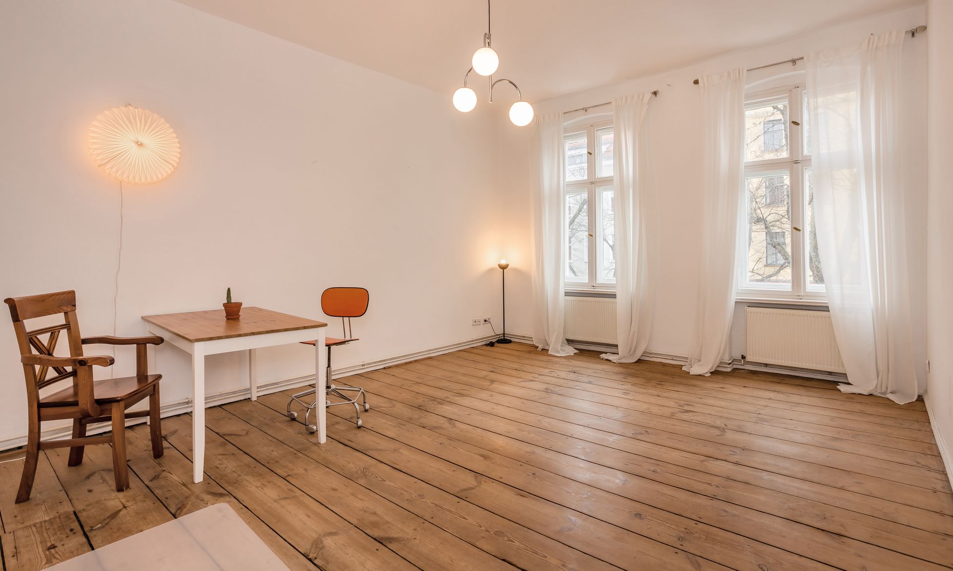 Wohnen mit Geschichte – Altbaucharme in zentraler Lage !