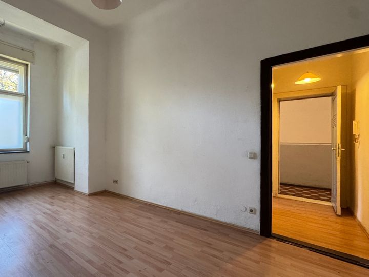 Kompakte Erdgeschosswohnung mit einem Zimmer !