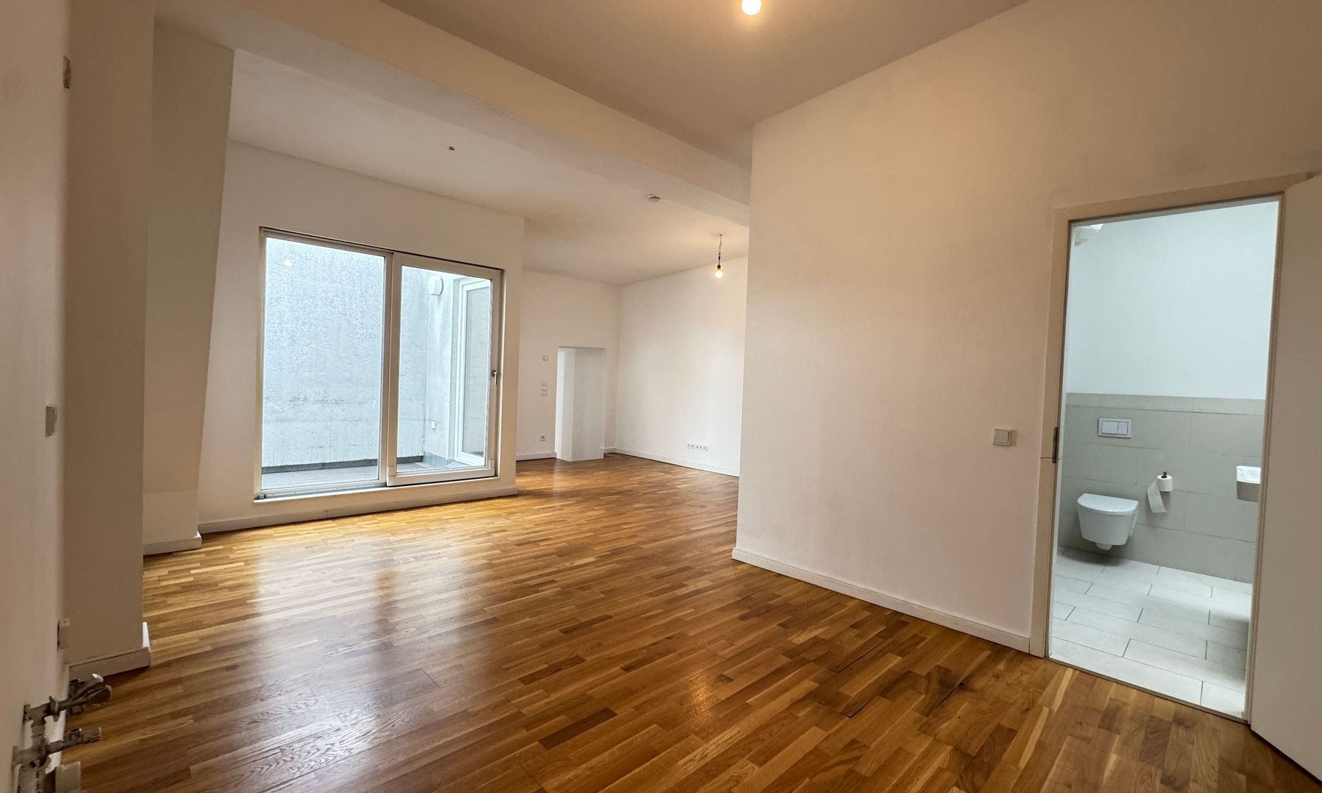 Helles Penthouse mit 3 Terrassen und Aufzug !
