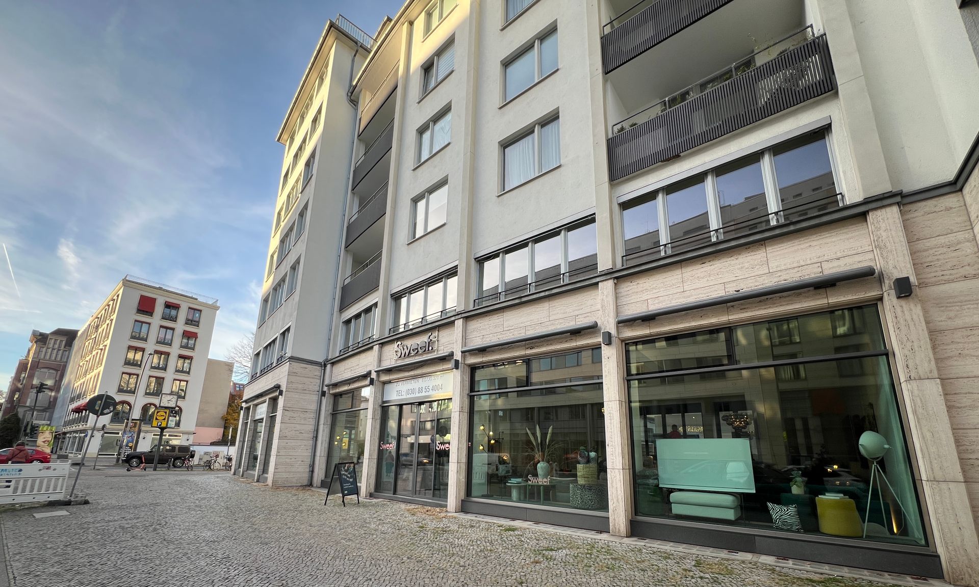 City West: Erstklassige Gastrofläche mit großer Schaufensterfront!