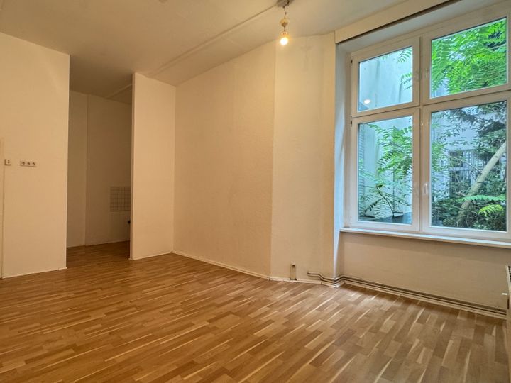 Büroeinheit im ruhigen Innenhof sucht neuen Mieter!