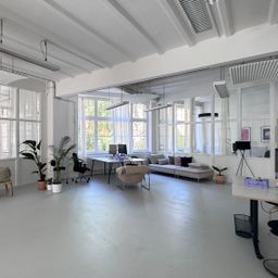 Provisionsfrei! Wunderschöne, helle Gewerbeeinheit im charmanten Fabrikgebäude !