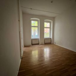 Büroeinheit im ruhigen Innenhof sucht neuen Mieter!