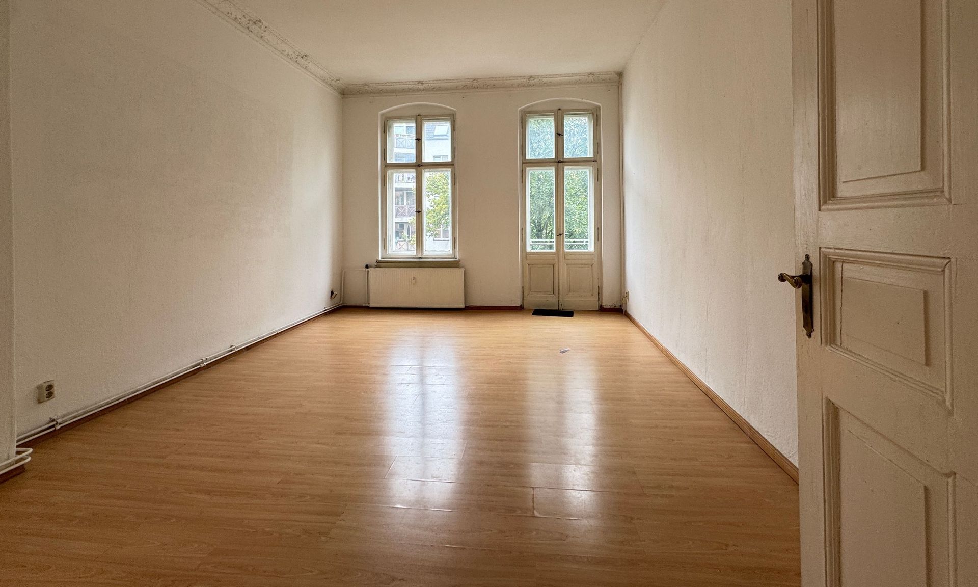 Befristete, Großzügige 2-Zimmerwohnung mit Balkon !