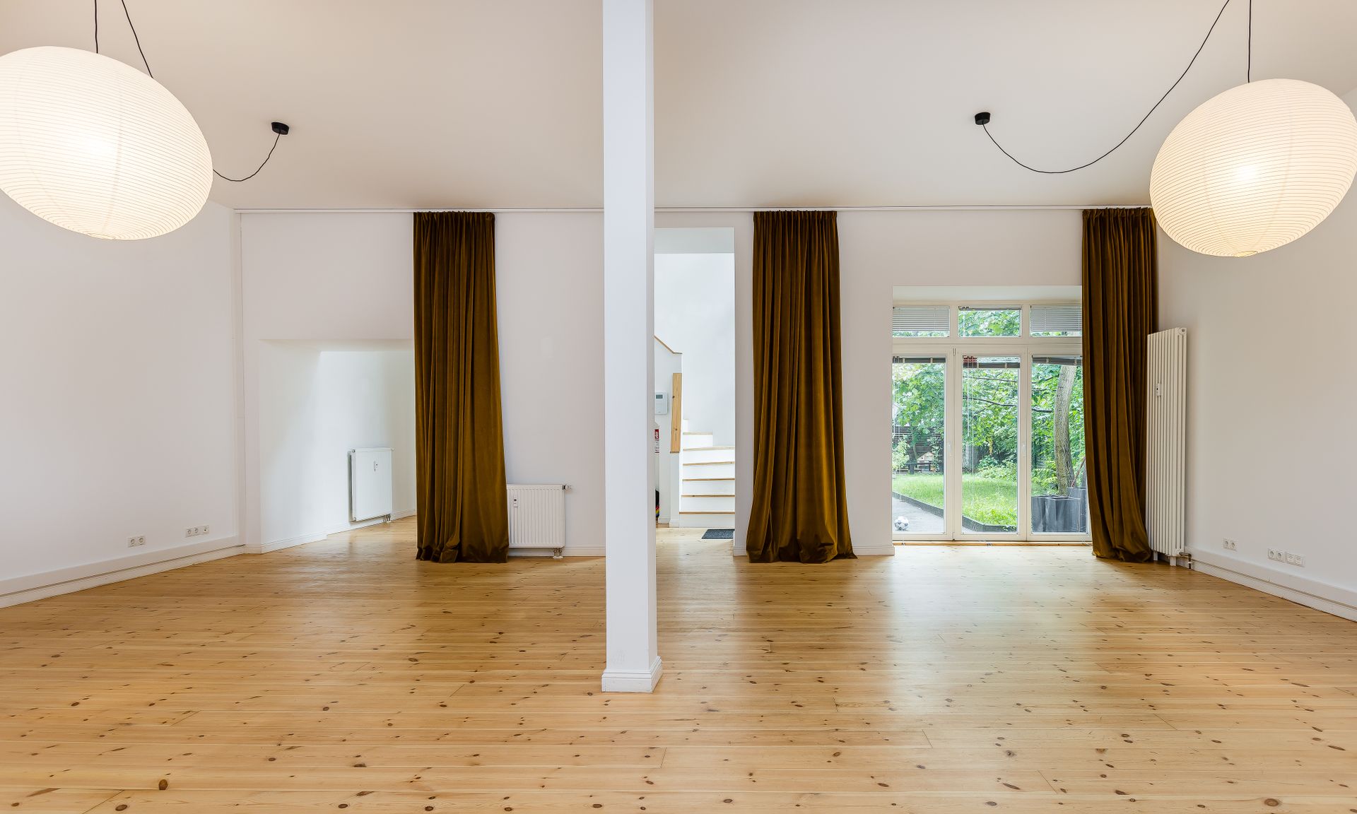 Moderne Bürofläche in eigener Remise!