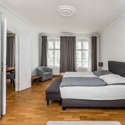 Traum-Altbau am Kollwitzplatz!
