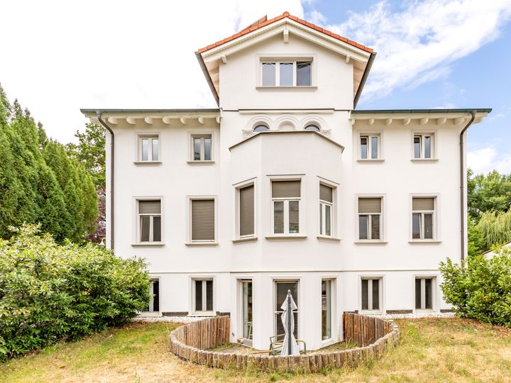Exklusive Villa mit historischem Charme – Ideal für Anleger oder Eigennutzer !
