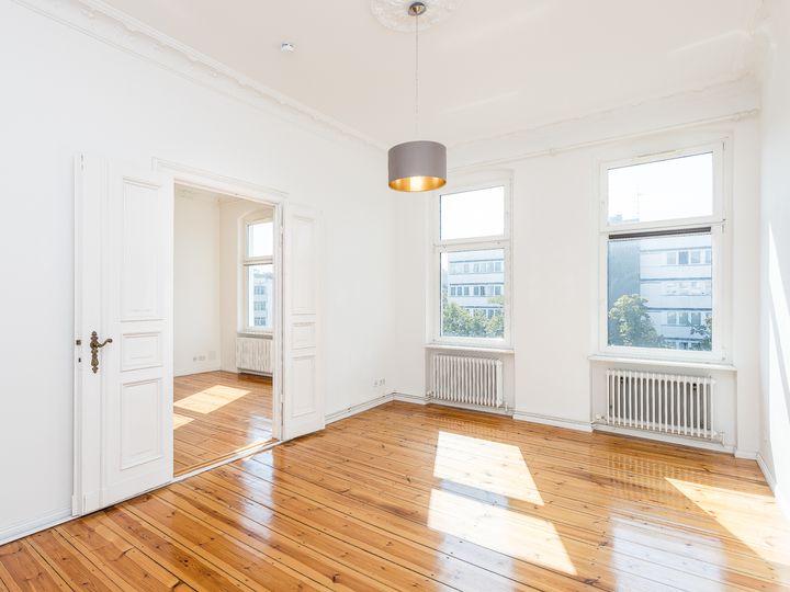 Ankommen, Wohlfühlen – Altbaucharme genießen !