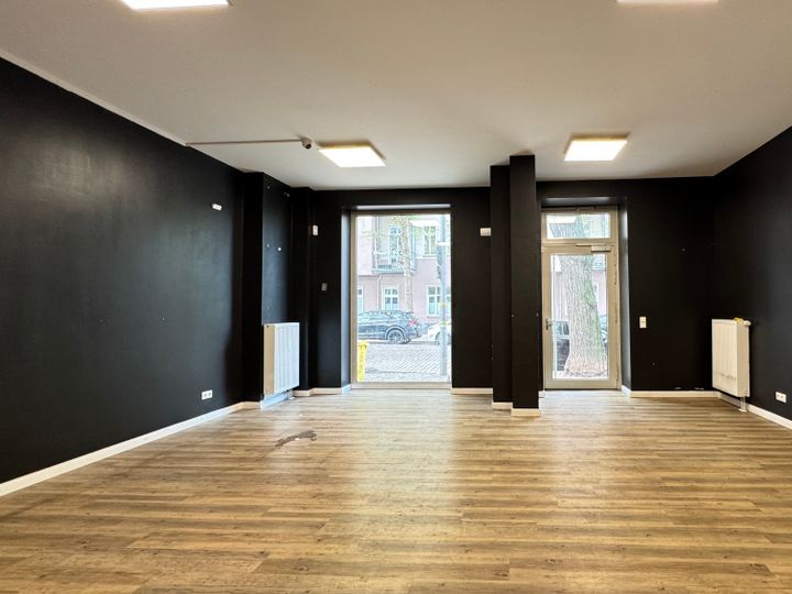 Kompakte Gastrofähige Fläche mit Schaufensterfront !