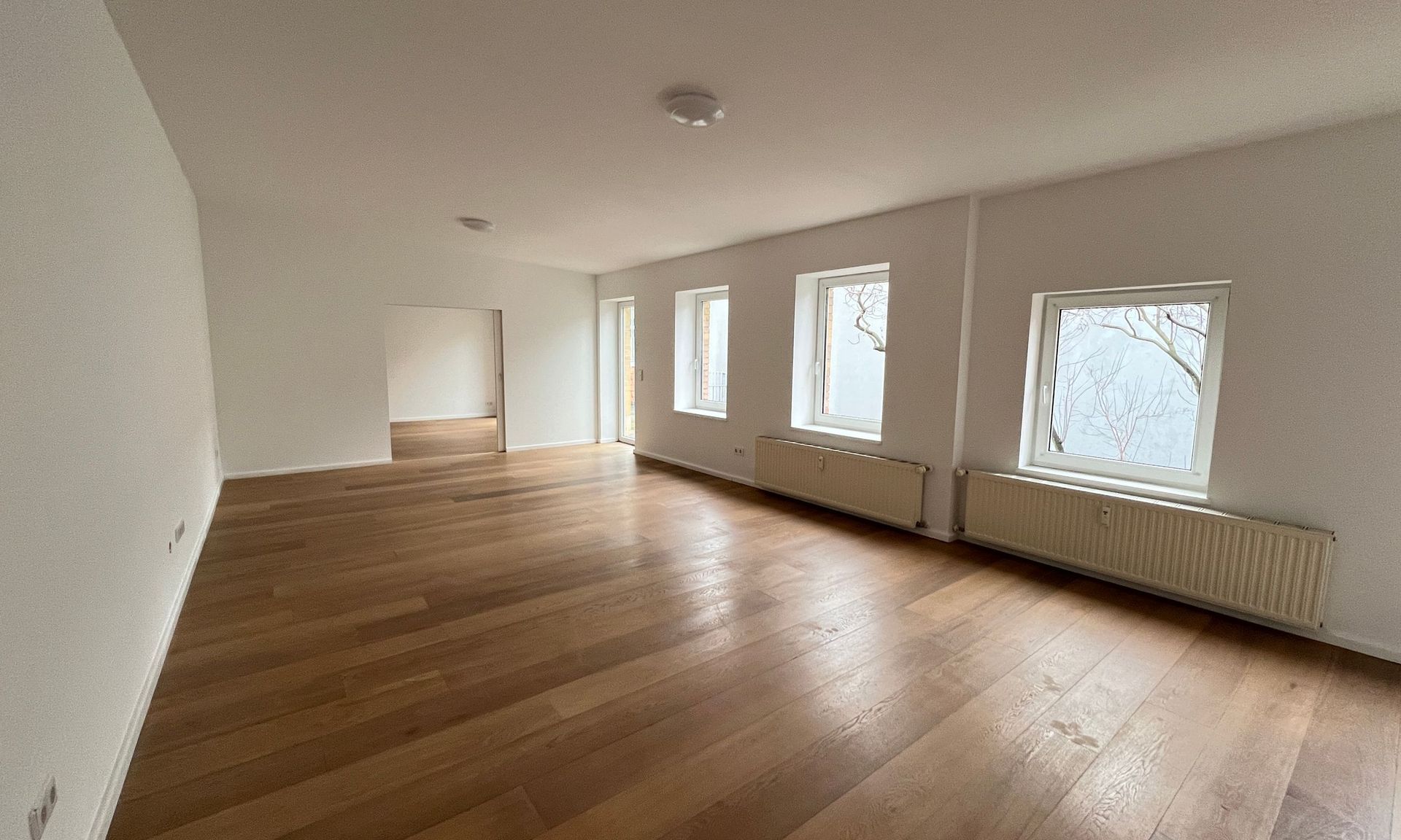Lichtdurchflutete 3- Zimmer Wohnung such neuen Mieter!