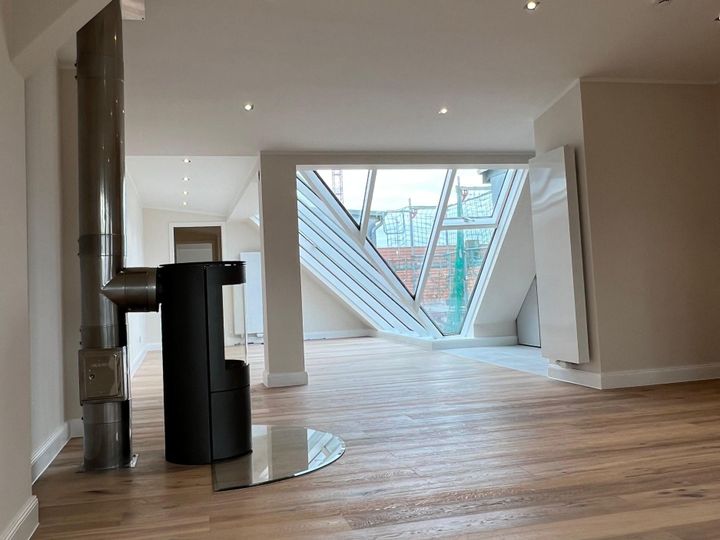 Wohnen auf höchstem Niveau – großzügige Dachgeschosswohnung mit Sauna