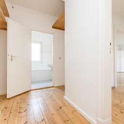 Klassisch schön: Großzügige Altbauwohnung in bester Lage Prenzlauer Bergs.