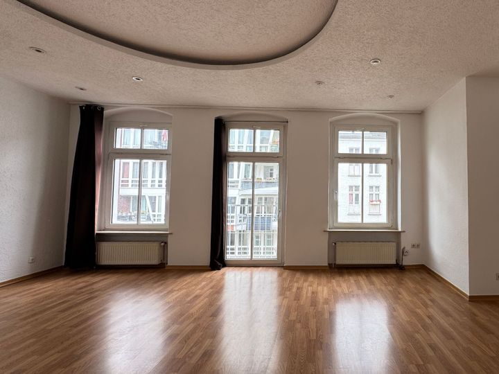 Teilgewerbliche Anmietung ! Helle 3-Zimmer-Wohnung mit Balkon am S-Bahnhof Köpenick !