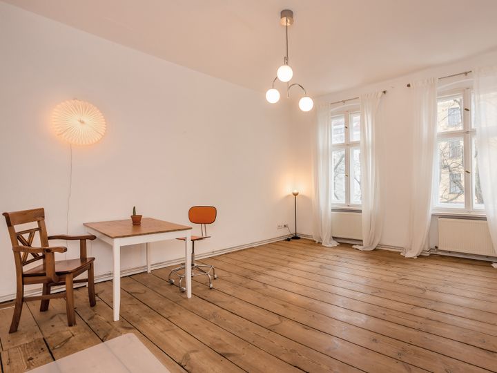 Wohnen mit Geschichte – Altbaucharme in zentraler Lage !