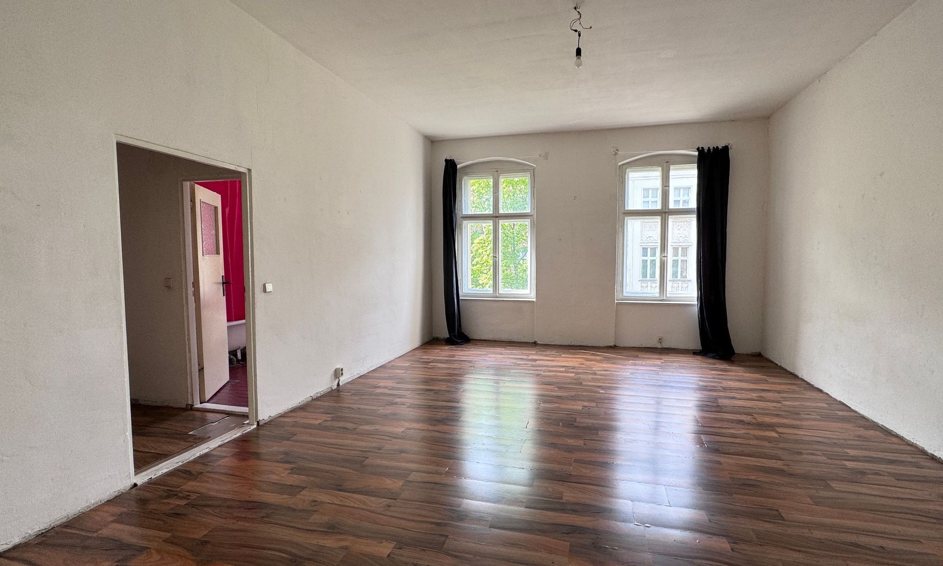 Kompakte Wohnung im Samariterkiez mit Ofenheizung. Befristung bis 31.12.2026 !