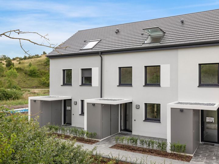 Zukunftsorientiertes Wohnquartier mit 27 modernen Reihenhäusern