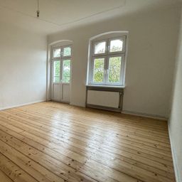 Praktische Einraumwohnung mit Einbauküche !