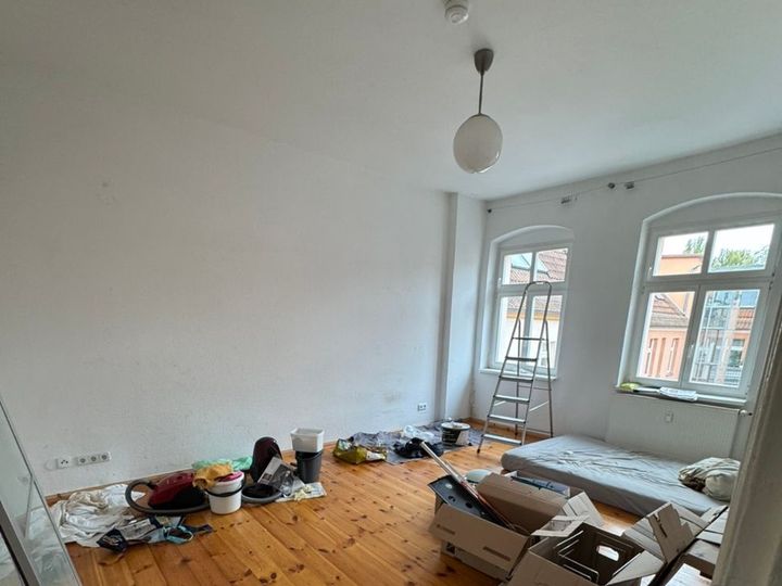 1-Zimmer Altbauwohnung mit Balkon in Berlin-Friedrichshain !