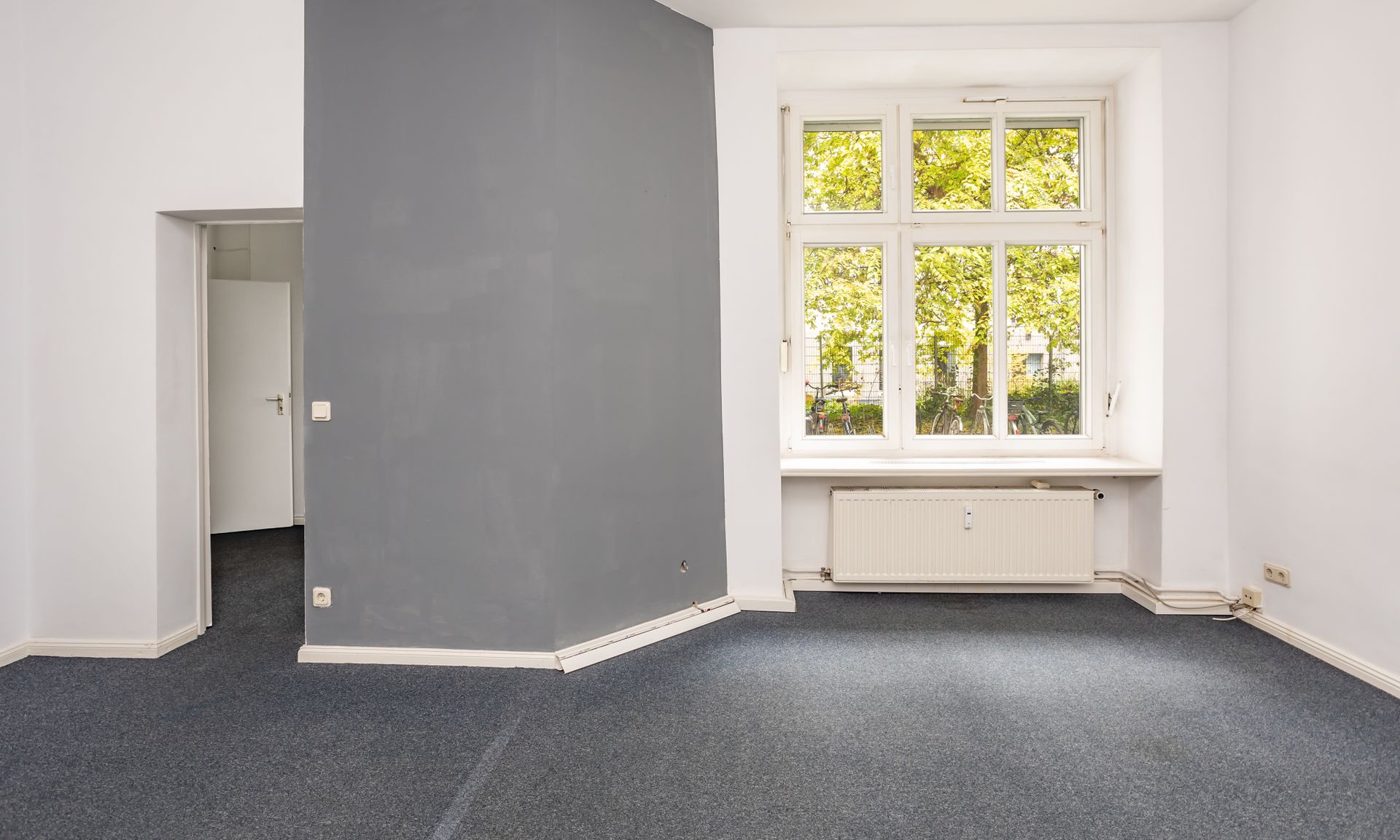 Stylische Erdgeschosswohnung mit großem Terrassenbereich nahe Kollwitzplatz!