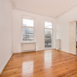 Berliner Altbauträume werden wahr: 3 Zimmer mit Flair und Balkon in Toplage!