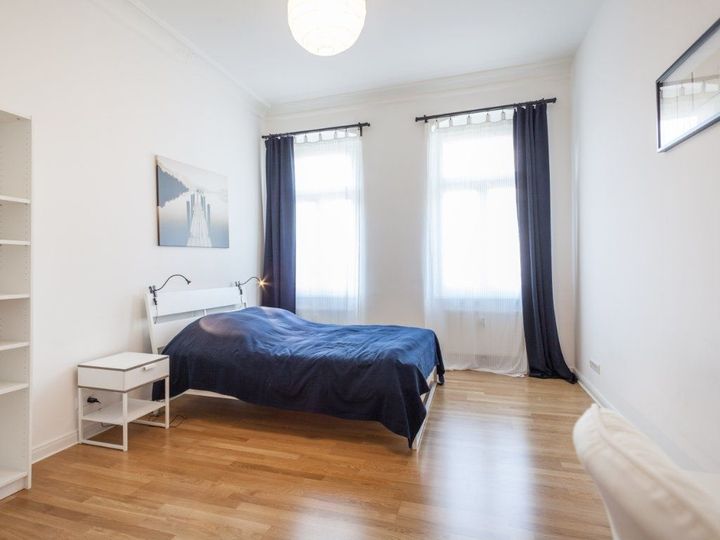 2-Zimmer Altbauwohnung im Boxhagener Kiez !