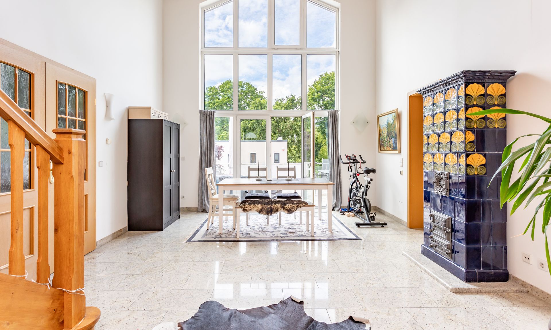 Exklusive Villa mit historischem Charme – Ideal für Anleger oder Eigennutzer !