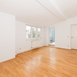 Schön Wohnen in Berlin-Prenzlauer Berg ! Bezugsfreie Dachgeschosswohnung !