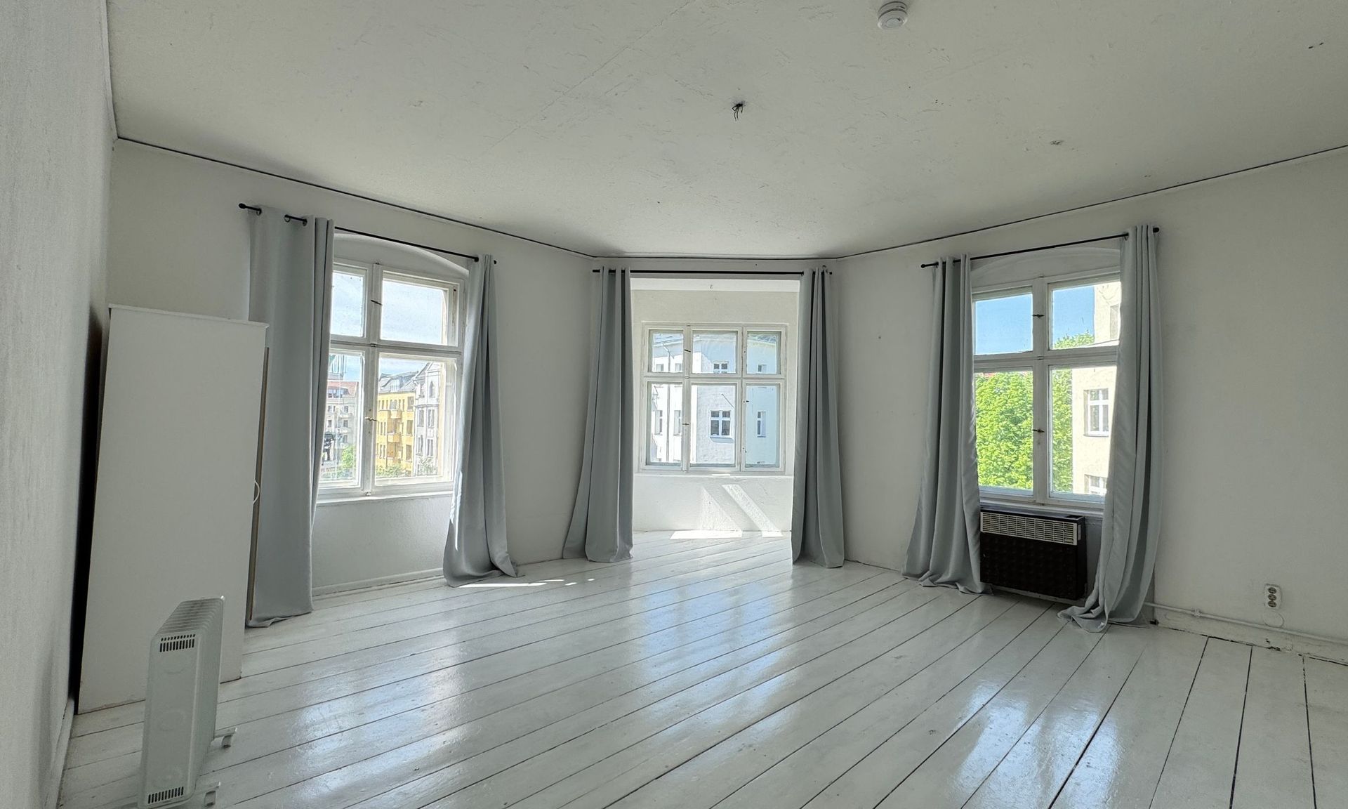 3-Zimmer-Wohnung mit Balkon im Herzen von Berlin ! Befristung bis zum 31.12.2026 !
