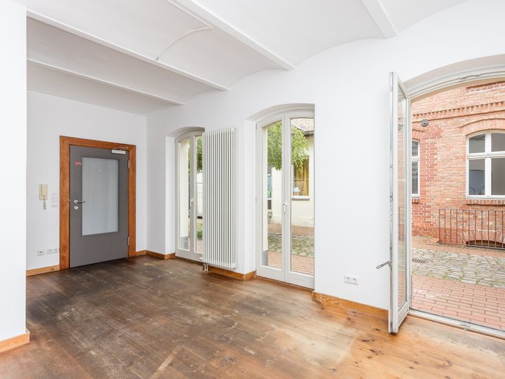 3 Etagen Bürofläche in mitten von Weißensee!