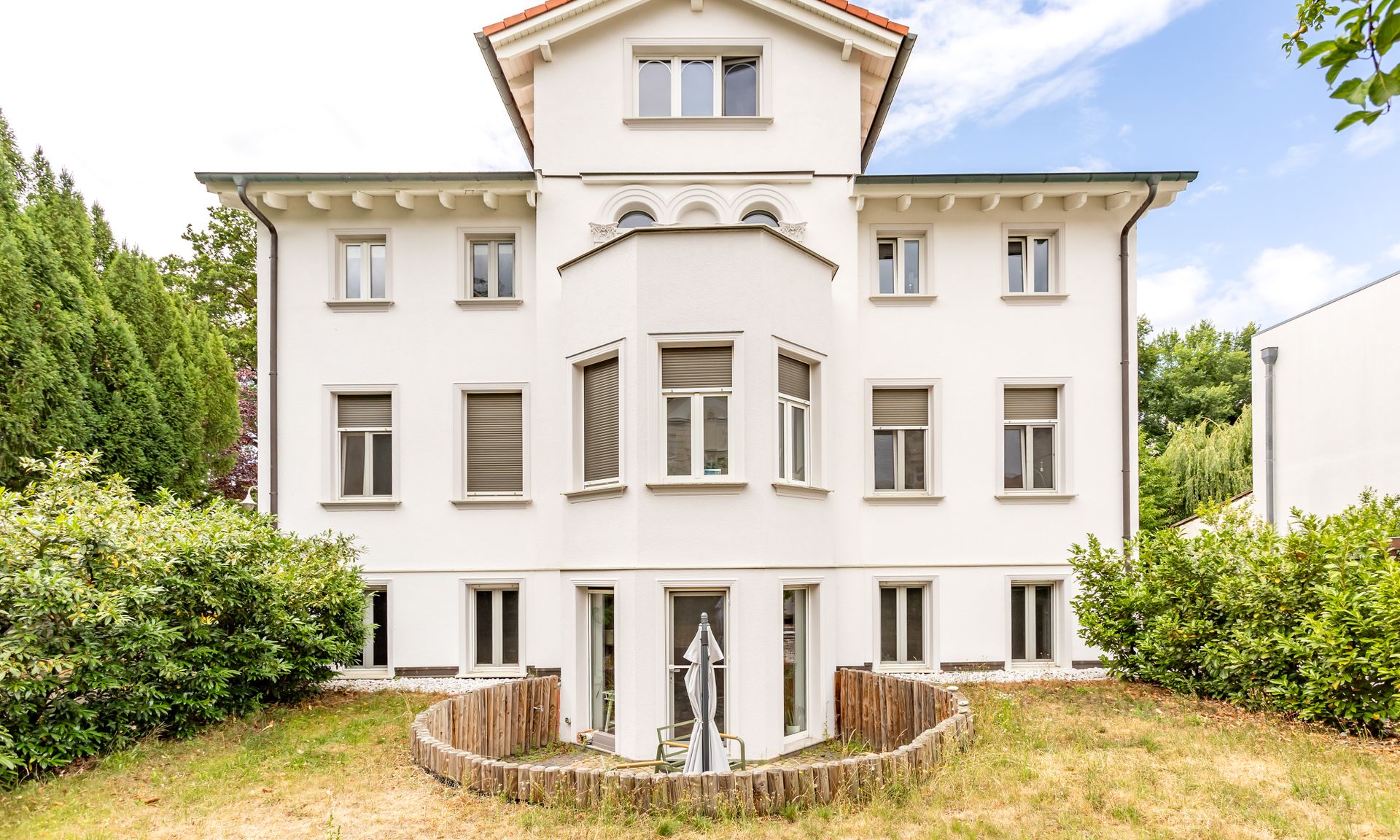 Exklusive Villa mit historischem Charme – Ideal für Anleger oder Eigennutzer !