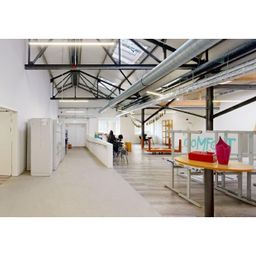 Renovierte Büroetage zur sehr vielseitigen Nutzung !