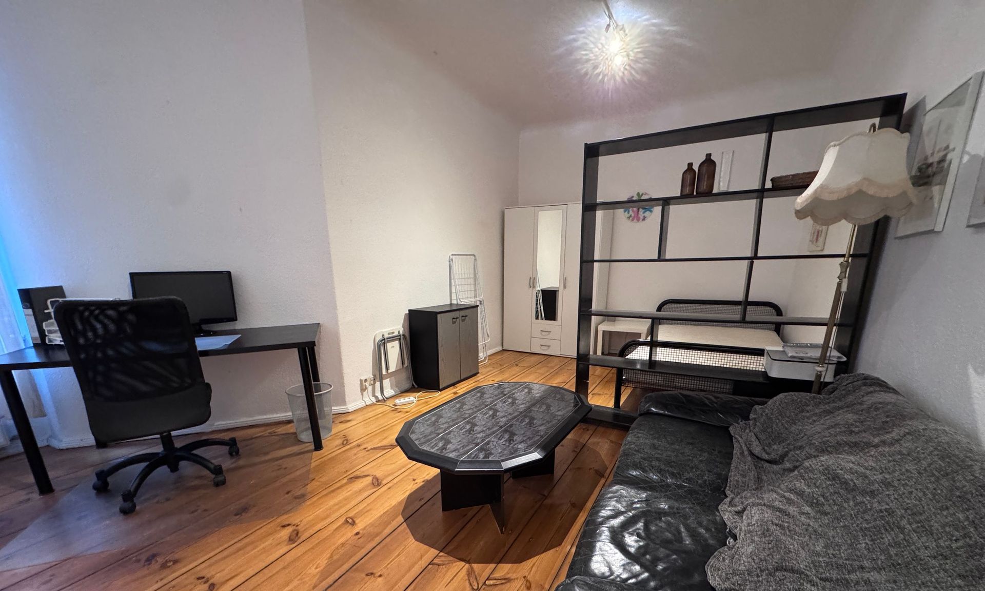 Modernes, möbliertes Studentenstudio im Herzen von Friedrichshain