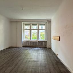 Geräumige Erdgeschosswohnung im Grünen