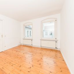 Elegantes Wohnen in historischem Ambiente: 4-Zimmer in Prenzlauer Berg!