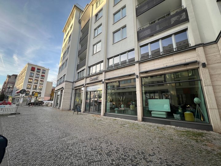 City West: Erstklassige Gastrofläche mit großer Schaufensterfront!