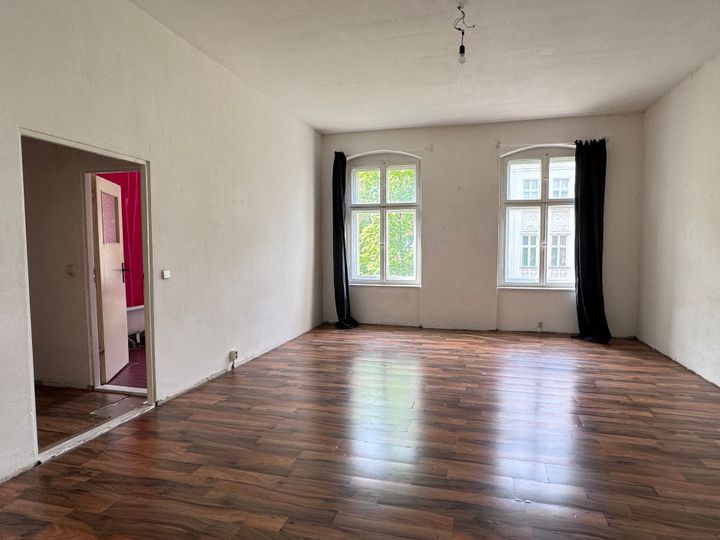 Kompakte Wohnung im Samariterkiez mit Ofenheizung. Befristung bis 31.12.2026 !