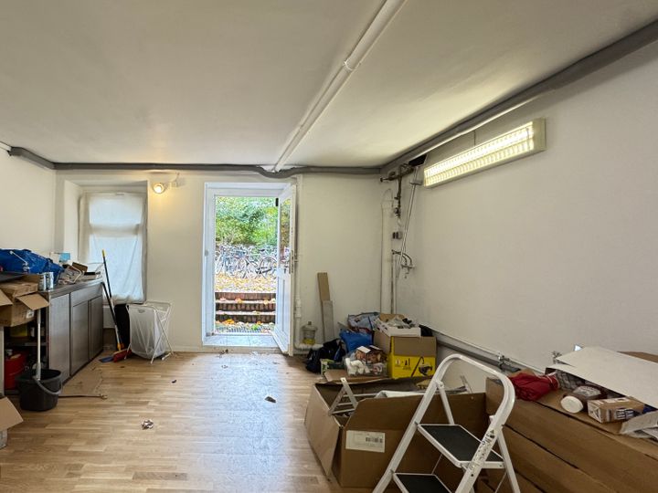 Kompaktes Gewerbe im Souterrain !