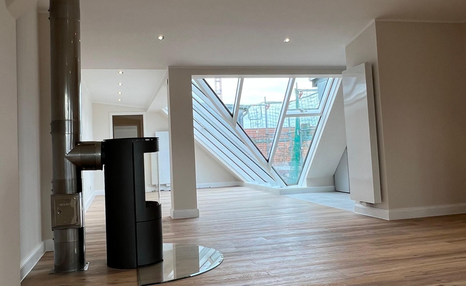 Wohnen auf höchstem Niveau – großzügige Dachgeschosswohnung mit Sauna