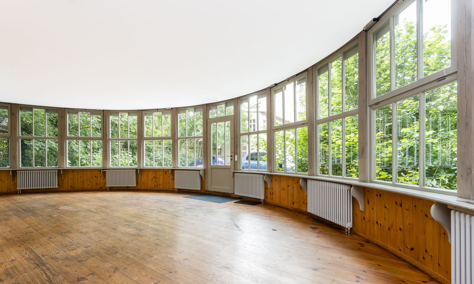 Helles Büro in Berlin Weißensee Zentrum zu vermieten!