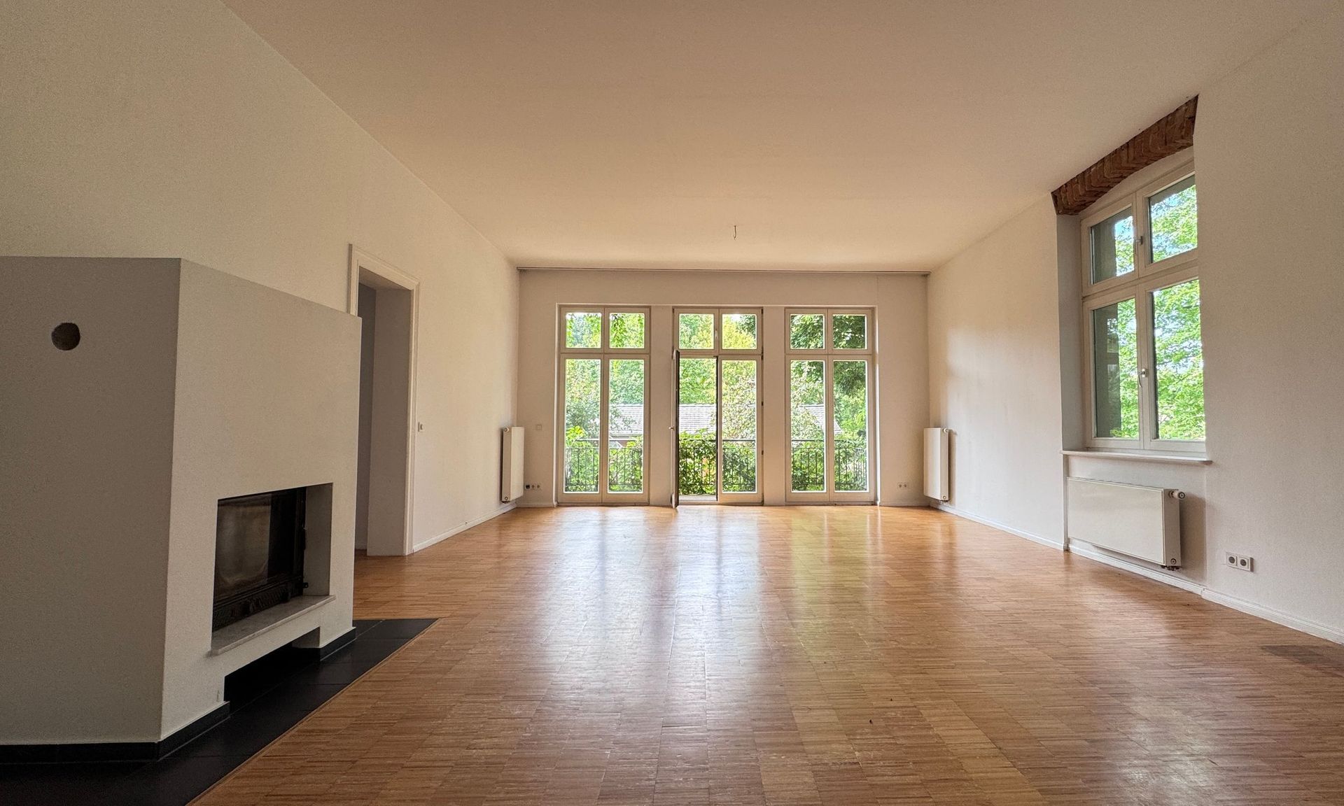 Grüne Maisonettewohnung zur Teilgewerblichen Nutzung !