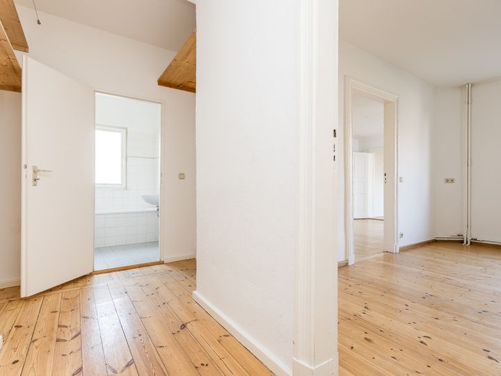 Klassisch schön: Großzügige Altbauwohnung in bester Lage Prenzlauer Bergs.