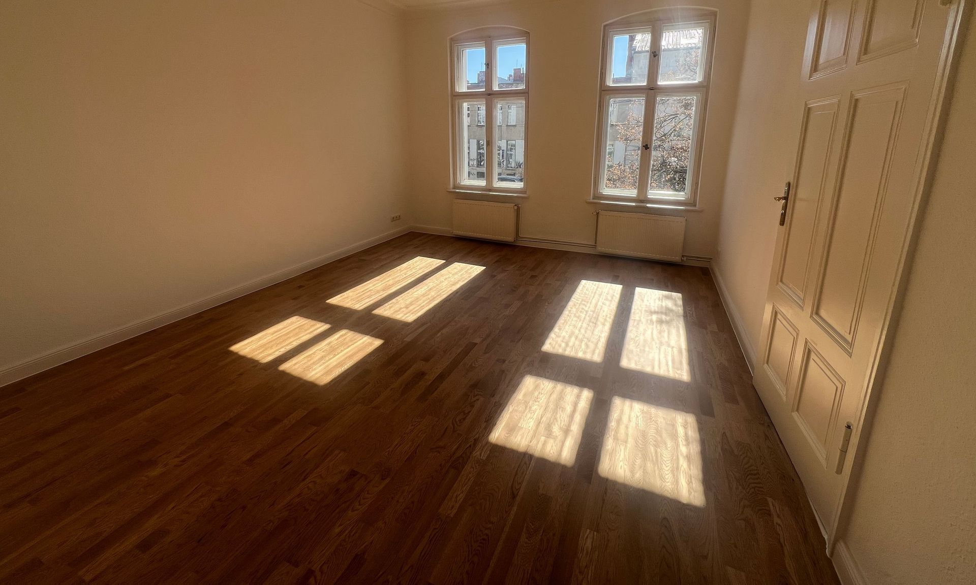 Teilgewerbliche Anmietung! Großzügige 4-Zimmer Wohnung in Weißensee!