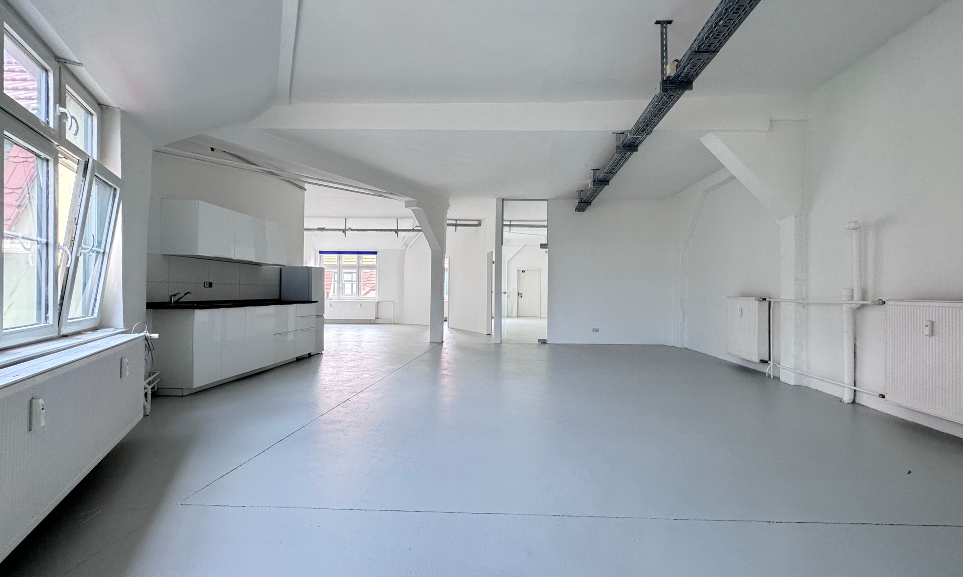 Provisionsfrei! Wunderschöne und helle Gewerbeeinheit im Kreuzberger Fabrikgebäude !