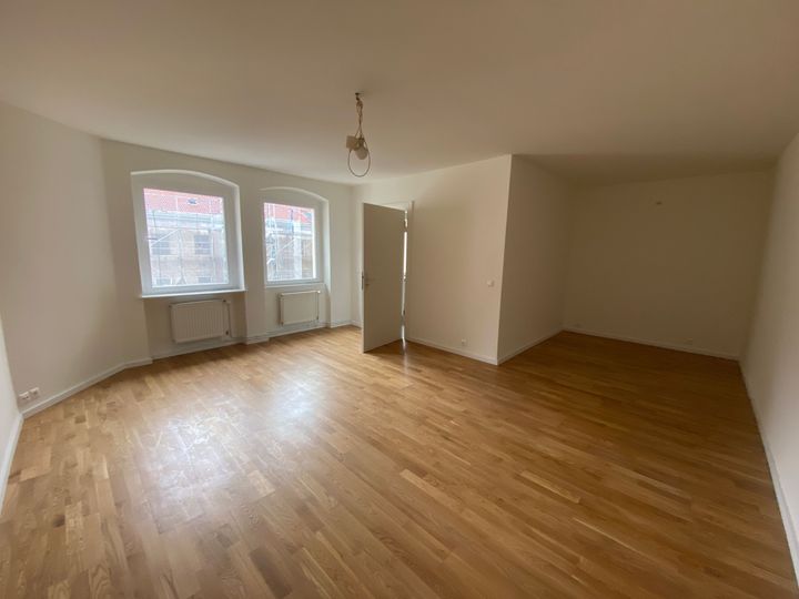 Praktische Wohnung mit Altbaucharme