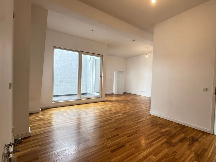 Helles Penthouse mit 3 Terrassen und Aufzug !