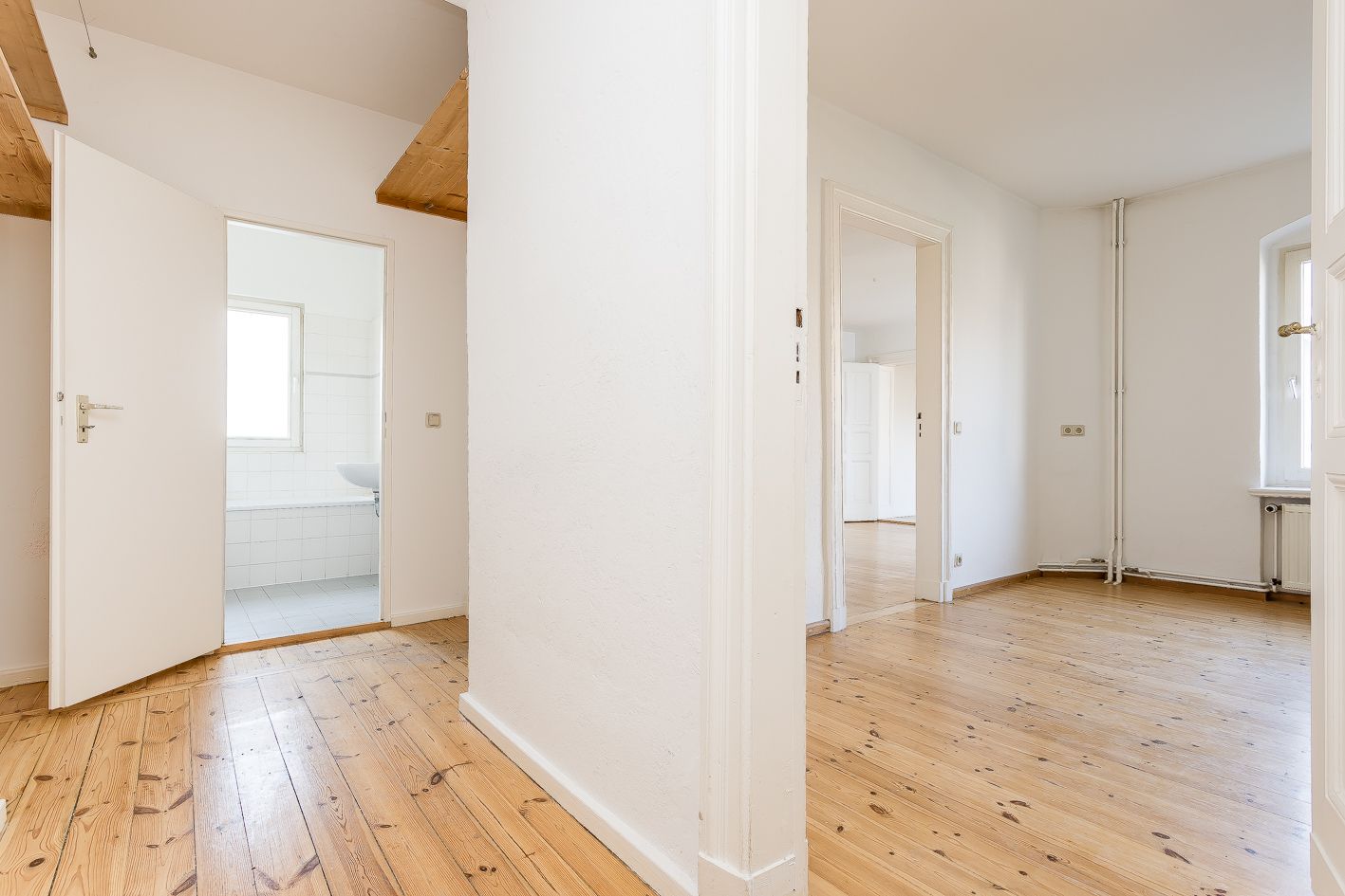 Klassisch schön: Großzügige Altbauwohnung in bester Lage Prenzlauer Bergs.