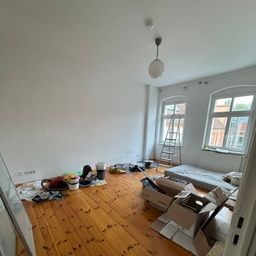 1-Zimmer Altbauwohnung mit Balkon in Berlin-Friedrichshain !