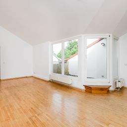 Exklusive Penthouse-Atmosphäre in Berlin-Mitte – zwei Terrassen inklusive!