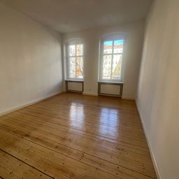 Teilgewerbliche Anmietung! 4-Zimmer Altbauwohnung in Prenzlauer Berg!